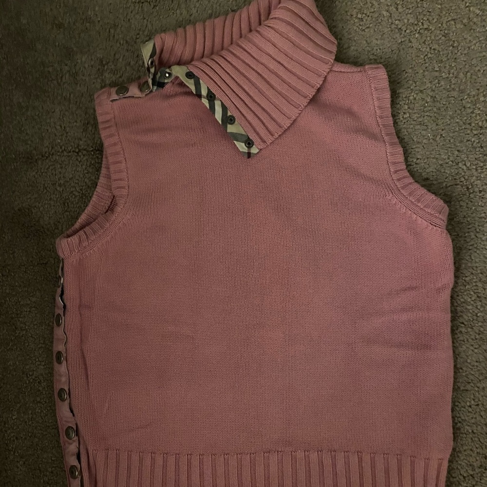 Super Cute Sweater 💯% original 💖